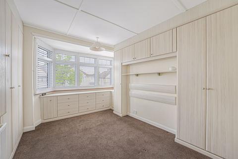91 Penshurst Avenue, Sidcup, DA15 9EZ