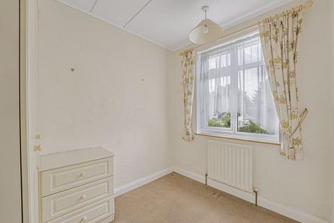 91 Penshurst Avenue, Sidcup, DA15 9EZ