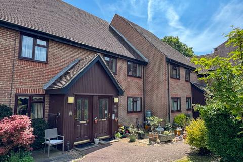 undefined, Gateway Lodge - Felpham Village