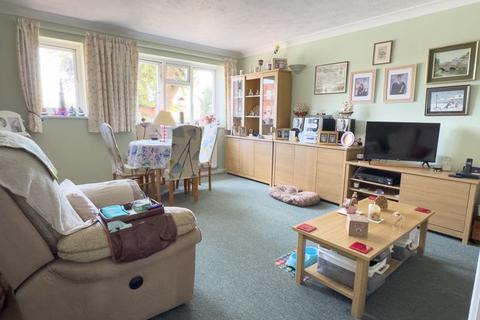 undefined, Gateway Lodge - Felpham Village