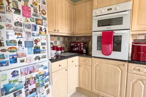 undefined, Gateway Lodge - Felpham Village