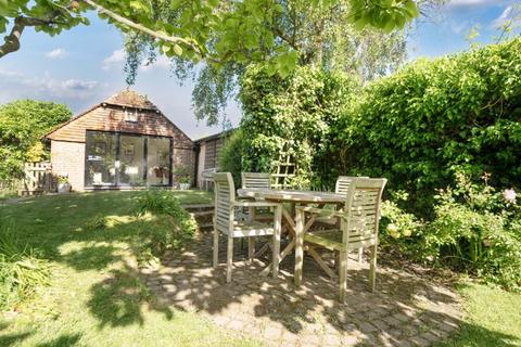 4 bedroom semi-detached house for sale, Mile Oak Road, Brenchley
