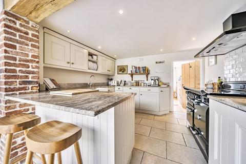4 bedroom semi-detached house for sale, Mile Oak Road, Brenchley