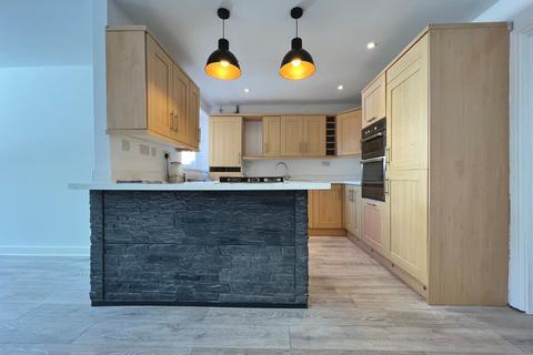 2 bedroom flat to rent - Umberslade Road, Earlswood, Solihull, Warwickshire, B94