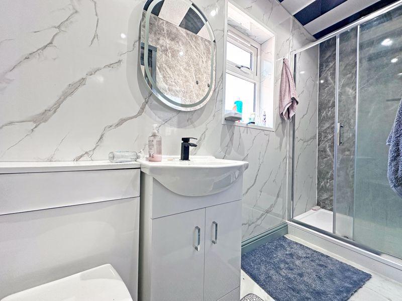 Family Shower Room