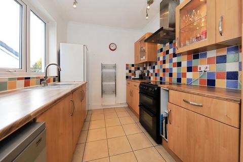 8 Canterbury Road, Penn, Wolverhampton, WV4 4EH