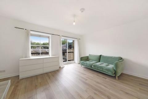 1 bedroom flat to rent, Mary House,  Mile End Road E1