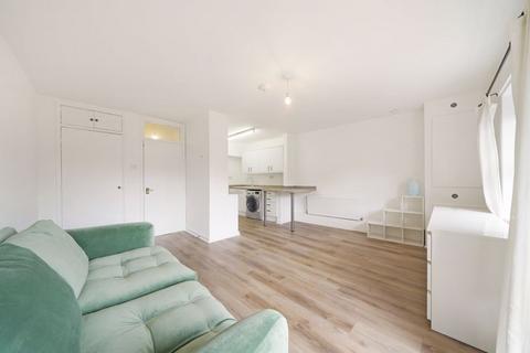 1 bedroom flat to rent, Mary House,  Mile End Road E1