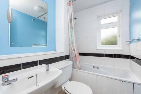 1 bedroom apartment for sale, Telford Drive, Walton-On-Thames