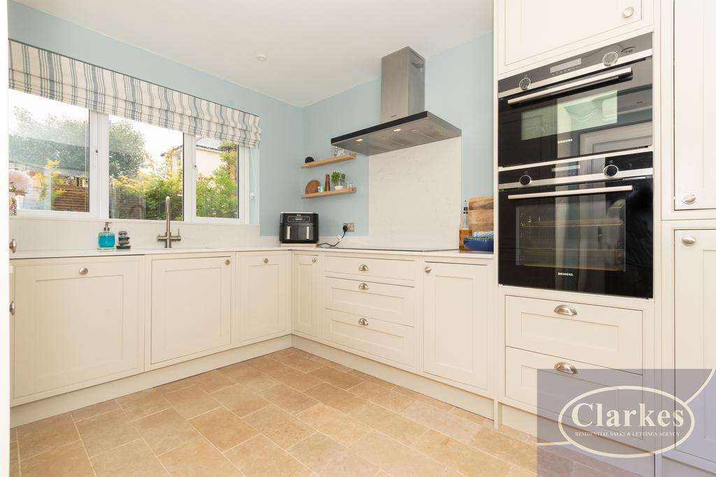 Fc 041 95 acland rd 019