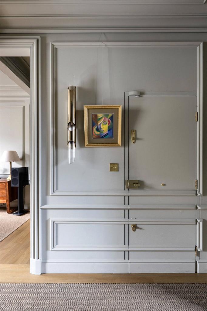 Apartment in London - More