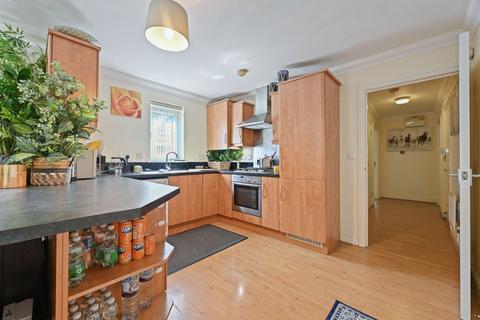 7 Fentiman Way, Harrow, HA2 8FD
