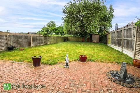 7 Primrose Path, Cheshunt, Waltham Cross, EN7 5AN