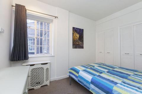 2 bedroom flat for sale, Kendal Court, London, NW2