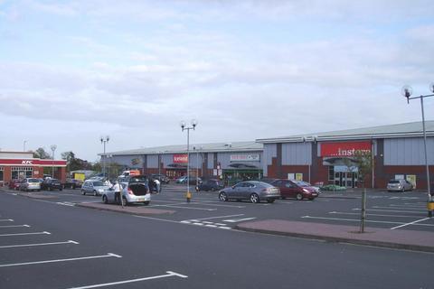 Property to rent, 1 Trescott Rd Redditch B98 7AH