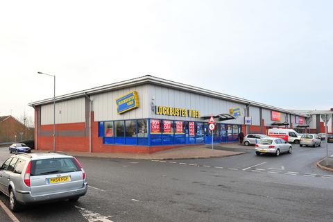 Property to rent, 1 Trescott Rd Redditch B98 7AH