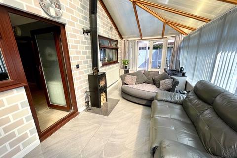 3 Derwen, Chirk, Wrexham, LL14 5BZ