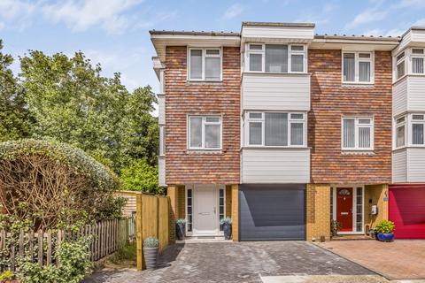 Chadderton Gardens, Portsmouth