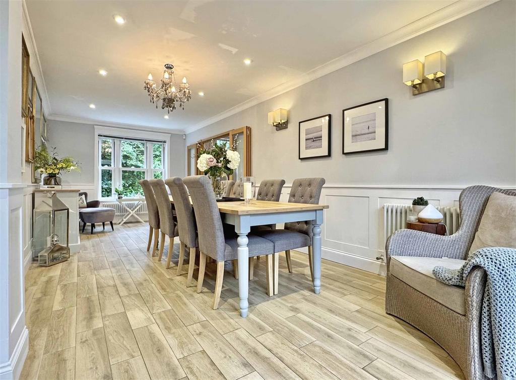Dining Room.jpg