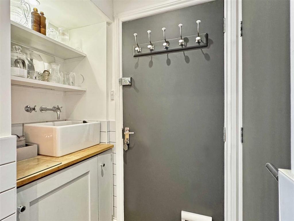 Utility Room.jpg