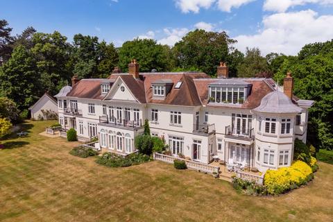 3 bedroom apartment for sale, Priory Road, Sunningdale SL5
