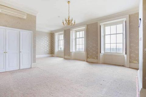 Hospitality for sale, Wyck Hl Stow On The Wold GL54 1HY