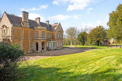 Hospitality for sale, Wyck Hl Stow On The Wold GL54 1HY