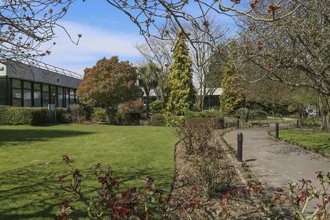 Office to rent, 180-190 Carver Dr Sittingbourne ME9 8AG