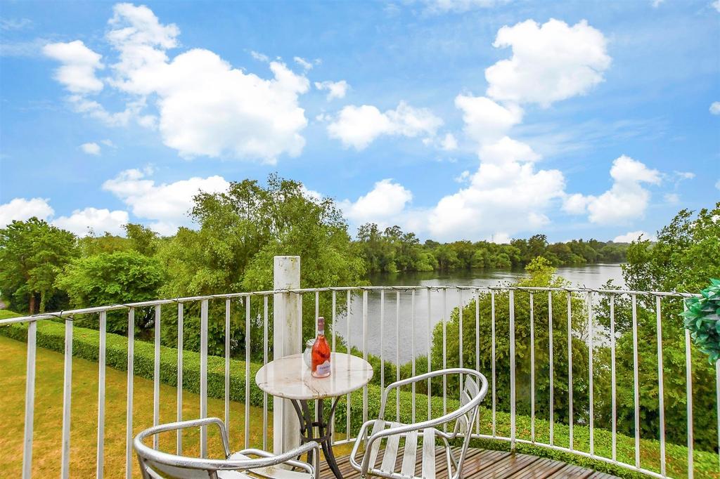 Balcony / Terrace