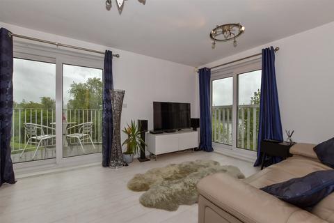 2 bedroom apartment for sale, The Lakes, Larkfield, Kent