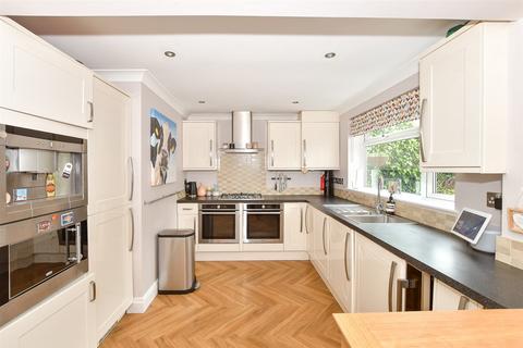 4 bedroom detached house for sale, Barnfield, Crowborough, East Sussex