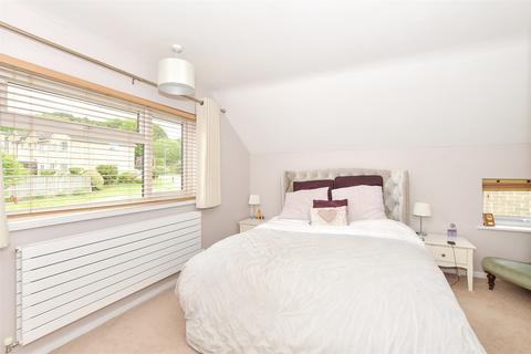29 Barnfield, Crowborough, TN6 2RX