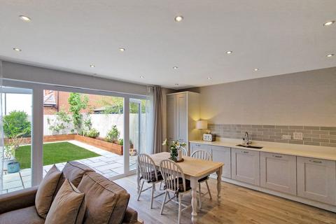 4 Stanley Field, Tyldesley, Manchester, M29 8SP