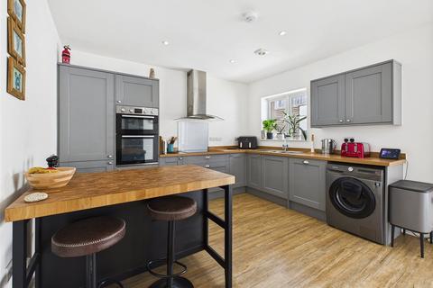 18 Lower Broad Park, West Down, Ilfracombe, EX34 8FQ