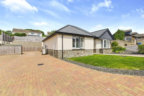 18 Lower Broad Park, West Down, Ilfracombe, EX34 8FQ