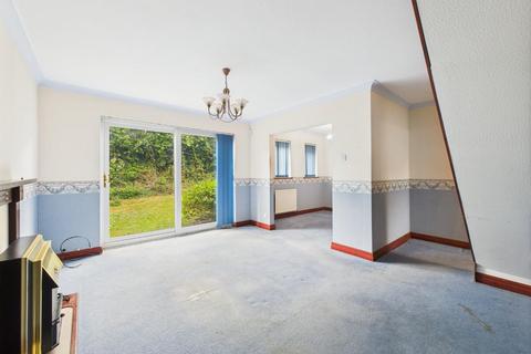 10 Martindale Close, Bradford, BD2 3SR