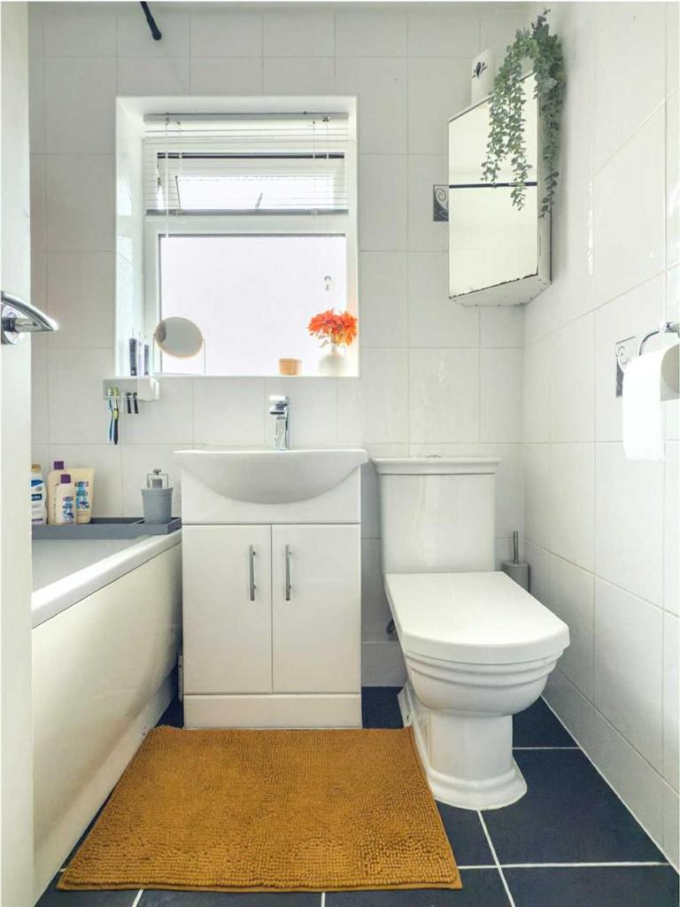 2 Br B.jpg
