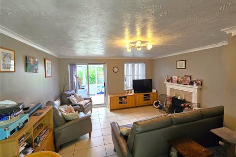 3 bedroom end of terrace house for sale, Peake Avenue, Kirby Cross, Frinton-on-Sea