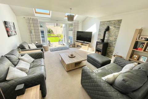 10 Woodlands Close, Lancaster, LA1 3FX