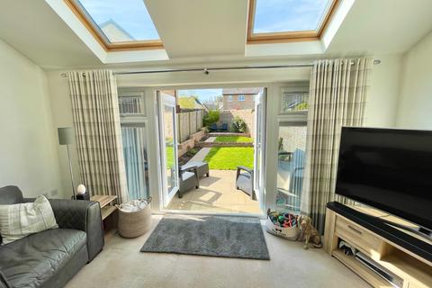 10 Woodlands Close, Lancaster, LA1 3FX