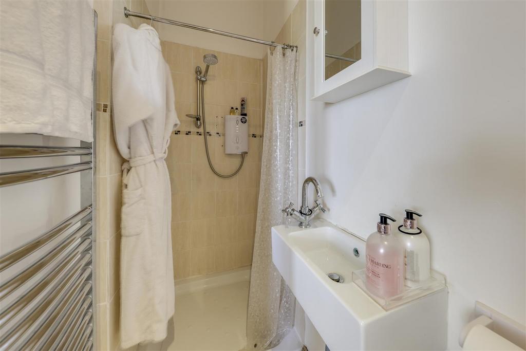 En-Suite Shower Room 2