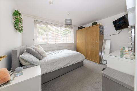 8 Horsham Close, Luton, LU2 8JH