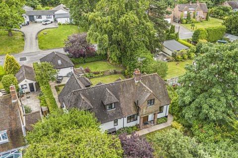 4 bedroom detached house for sale, Old Bath Road, Berkshire RG4