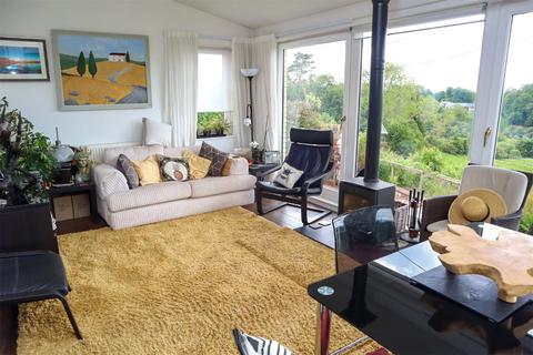 21 Weavers Walk, ML11 9AW