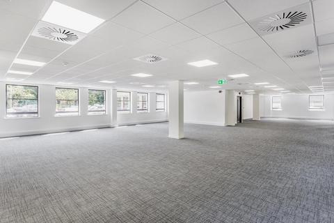 Office to rent, Mill Ln Godalming GU7 1EY