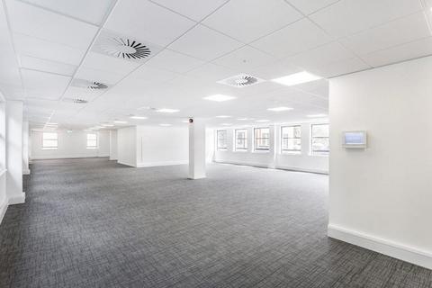 Office to rent, Mill Ln Godalming GU7 1EY