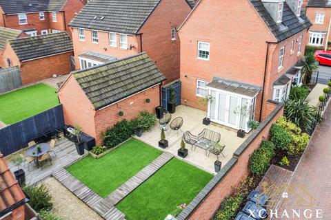 4 bedroom detached house for sale, Pashmina Gardens, Nuneaton CV11