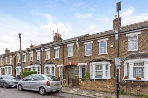 38 Grosvenor Road, Brentford, TW8 0NW
