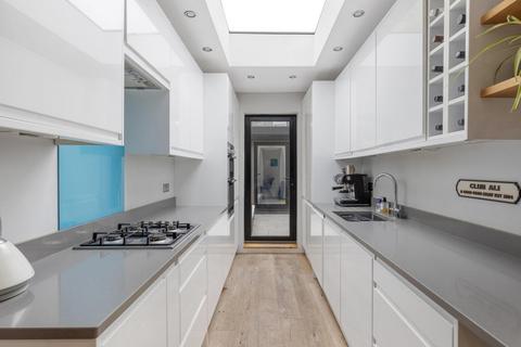 38 Grosvenor Road, Brentford, TW8 0NW