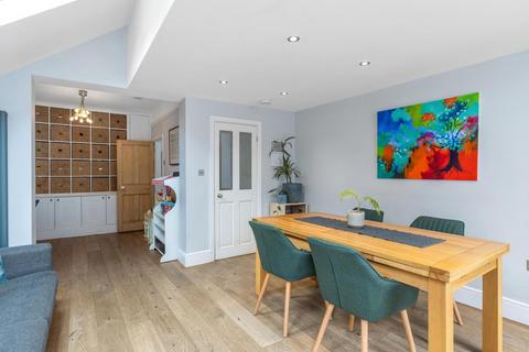 38 Grosvenor Road, Brentford, TW8 0NW
